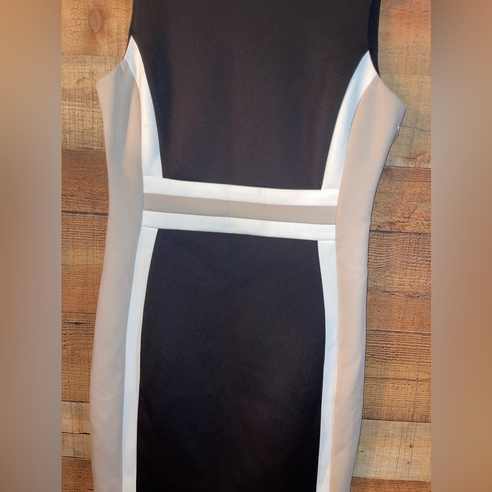 ♥️2X Host Pick♥️ Calvin Klein fitted dress - Picture 2 of 5
